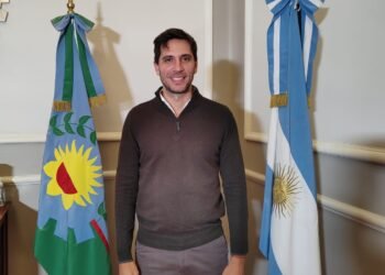 Santiago Passaglia anunció su precandidatura a intendente y abordó los desafíos de San Nicolás en San Nicolás Debate
