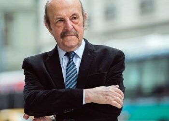Julio Bárbaro: «La Cámpora y Milei son dos sectas que deforman el pensamiento. La política transita por la cordura y la cordura no tiene ideología»